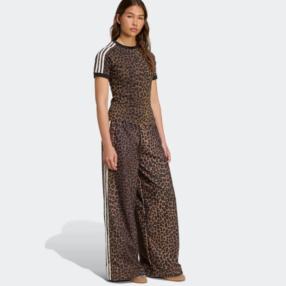 adidas Originals Women's Adilenium Trackpants M - BNWT - Picture 2 of 2